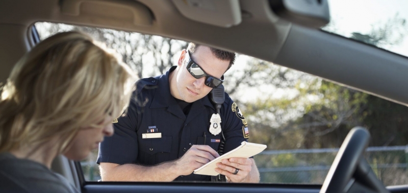 Названы марки авто, водители которых чаще всех превышают скорость