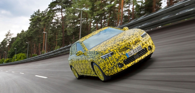 Opel проводит финальные тесты нового поколения модели Astra