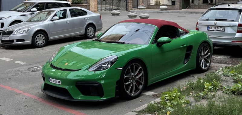 В Киеве обнаружили редкий Porsche 718 Spyder