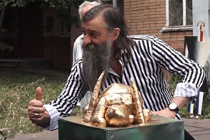 В России появился памятник борщу