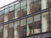 Канадские офисы остались пустовать