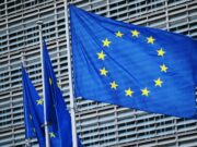 Европа ожидает от Украины реформ по борьбе с коррупцией, заявили в ЕК