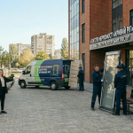 Встановлення дверей у Кривому Розі: контакти майстрів, ціни та покроковий чек-лист монтажу